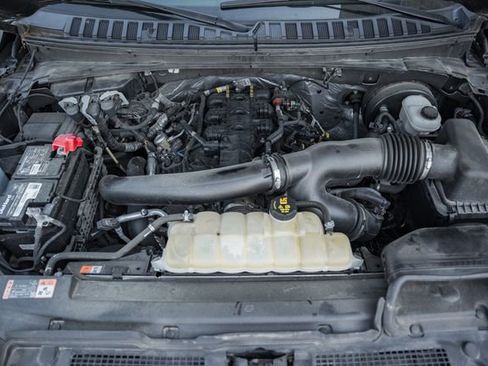 Used 2021 Ford Expedition Limited RWD image 29