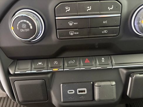 New 2026 Chevrolet Silverado 1500 Custom w/ Turbomax Blackout Package AWD/4WD image 9