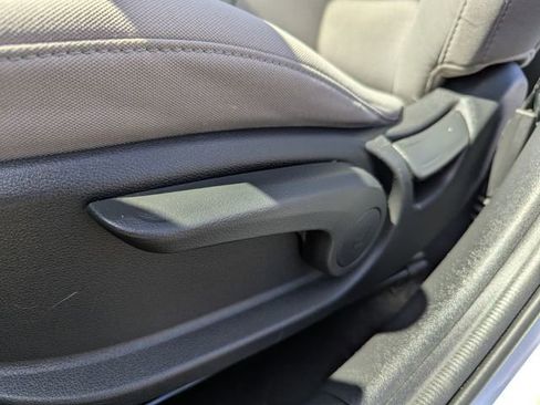 Used 2018 Hyundai Elantra SEL FWD image 23
