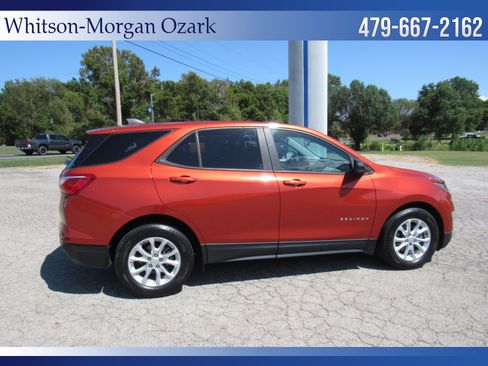 Used 2020 Chevrolet Equinox LS w/ LS Convenience Package FWD image 16