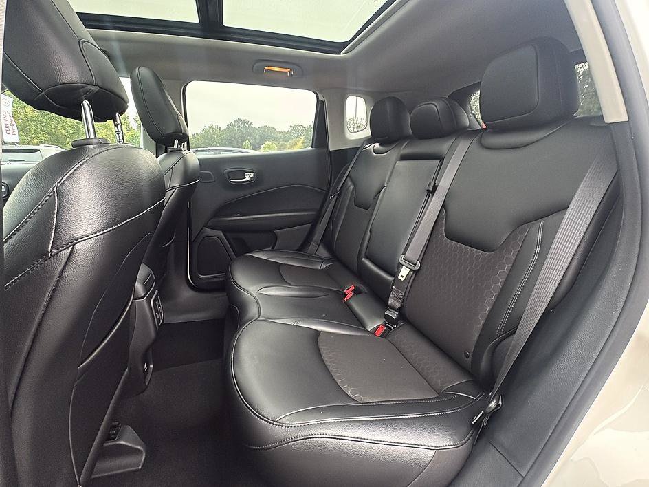 Used 2021 Jeep Compass Latitude w/ Sun and Sound Group AWD/4WD image 24