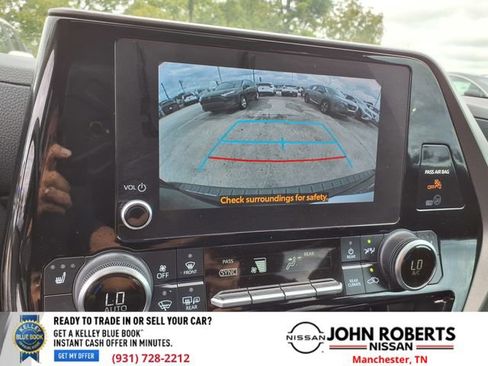 Used 2023 Toyota Highlander XLE image 8