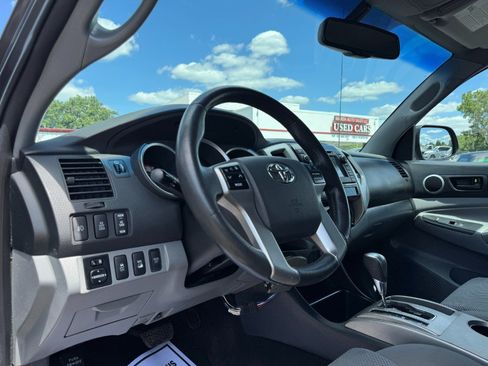 Used 2013 Toyota Tacoma 4x4 Double Cab w/ TRD Off-Road Pkg image 14