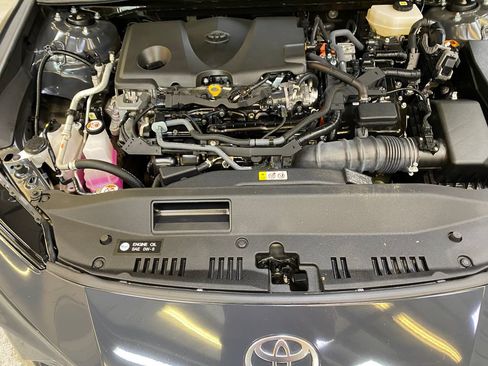 Used 2025 Toyota Camry LE FWD image 9