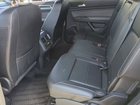 Certified 2022 Volkswagen Atlas SE image 17