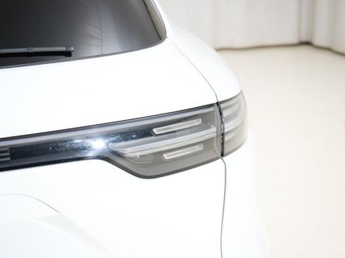 Used 2021 Porsche Cayenne GTS image 21