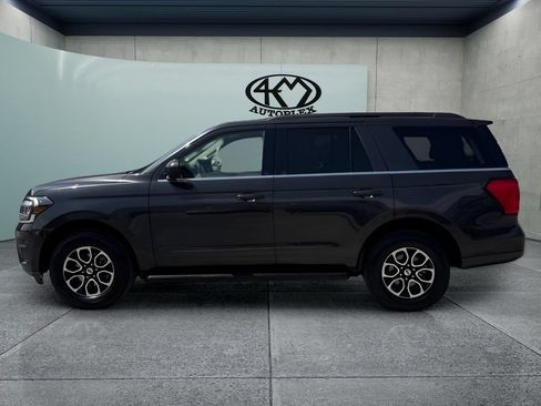 Used 2024 Ford Expedition XLT RWD image 6