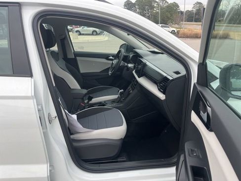 New 2026 Volkswagen Taos S image 25