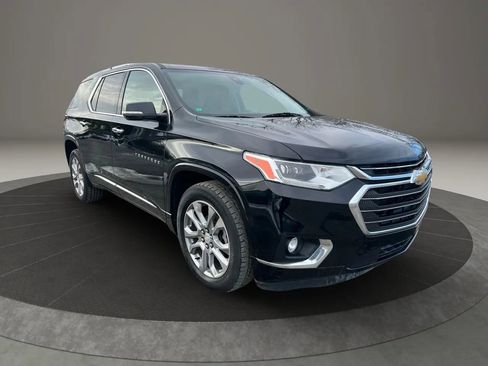 Used 2019 Chevrolet Traverse Premier image 3
