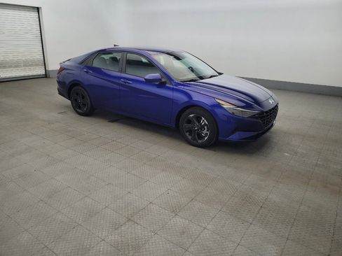 Used 2023 Hyundai Elantra SEL w/ Cargo Package FWD image 11