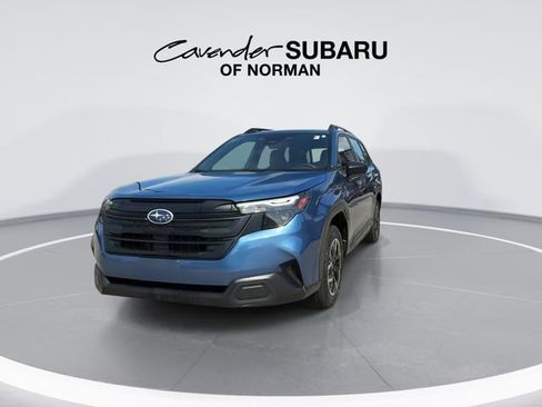Used 2025 Subaru Forester AWD/4WD image 4