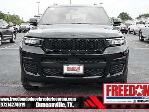 New 2024 Jeep Grand Cherokee L Altitude image 8