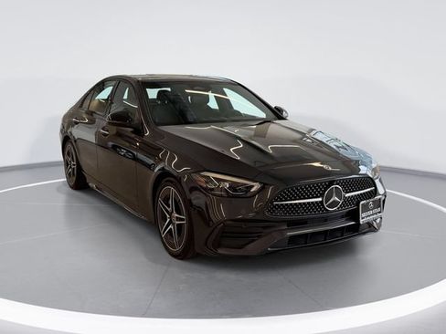 Used 2023 Mercedes-Benz C 300 4MATIC Sedan image 3
