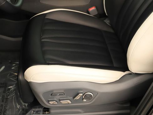 Used 2024 Kia EV9 GT-Line image 24