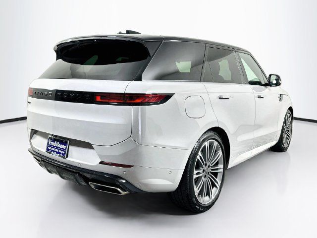 Used 2025 Land Rover Range Rover Sport Dynamic SE AWD/4WD image 9