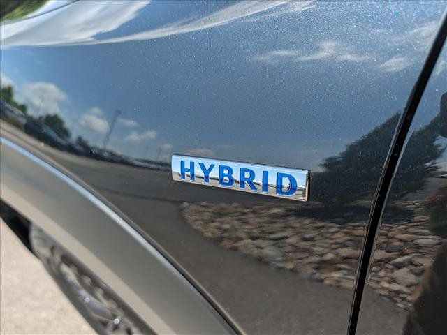 Certified 2025 MAZDA CX-50 AWD 2.5 Hybrid w/ Premium Pkg image 10