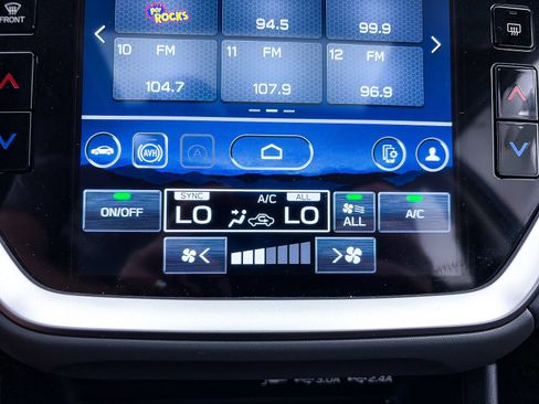 Used 2024 Subaru Crosstrek 2.0i Premium AWD/4WD image 25