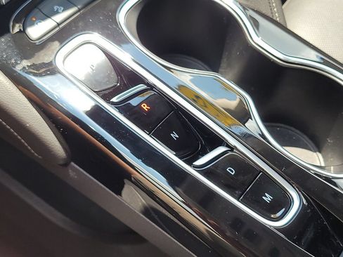 Used 2023 Buick Envision Avenir AWD/4WD image 28