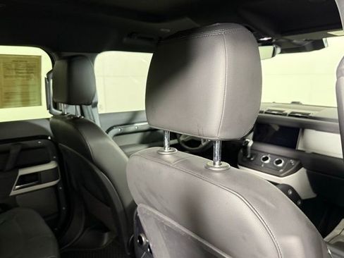 Used 2023 Land Rover Defender 110 S image 26
