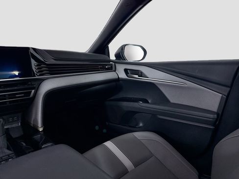 Certified 2025 Toyota Camry SE image 14