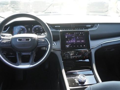 New 2025 Jeep Grand Cherokee L Laredo w/ Luxury Tech Group I image 14