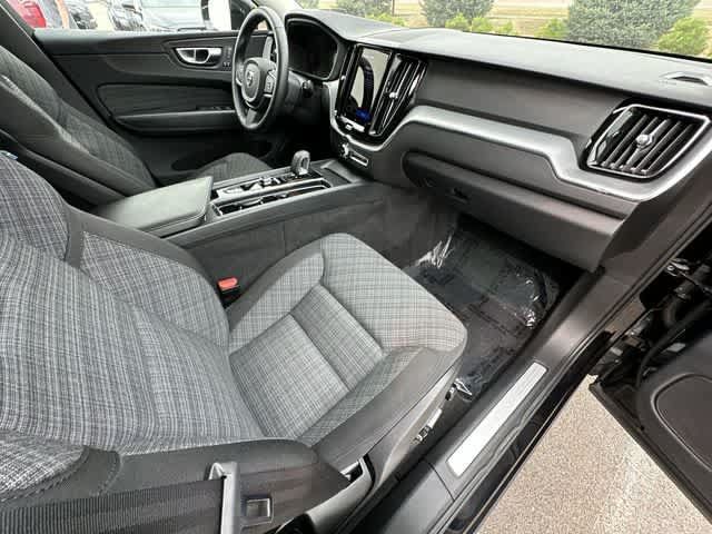Used 2023 Volvo XC60 B5 Core AWD/4WD image 22