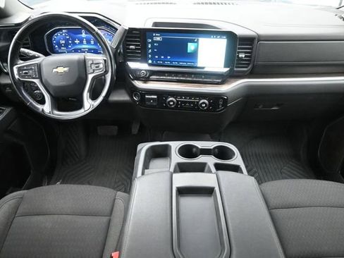Used 2024 Chevrolet Silverado 2500 LT AWD/4WD image 19