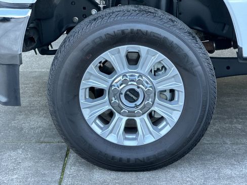 Used 2022 Ford F250 XLT w/ XLT Value Package image 24