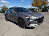 Used 2023 Hyundai Elantra SEL image 2