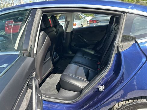 Used 2018 Tesla Model 3 Long Range AWD/4WD image 9