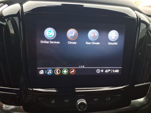 Used 2023 Chevrolet Traverse LT image 22