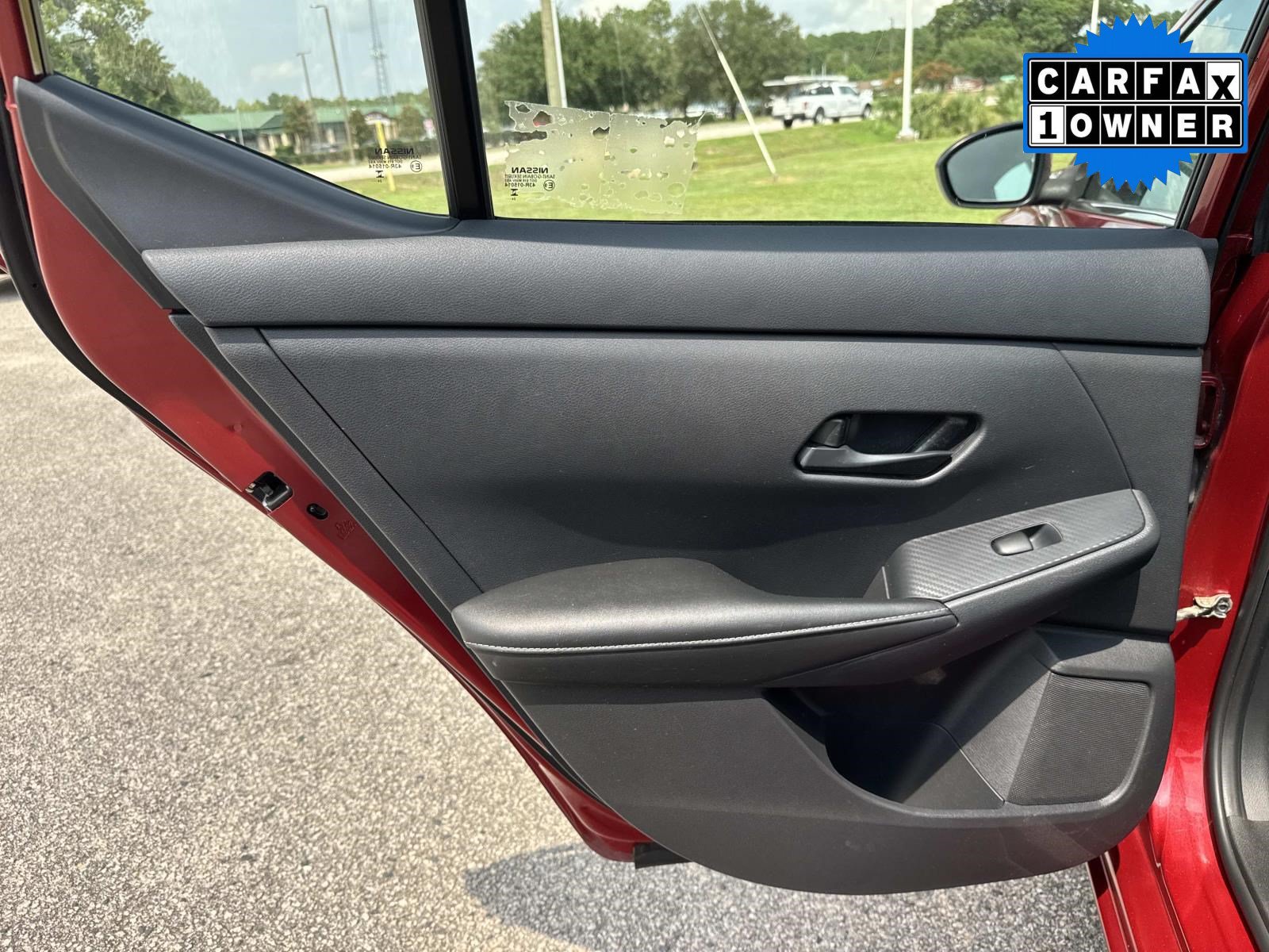 Used 2025 Nissan Sentra SV FWD image 11