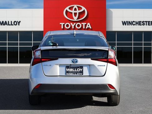 Certified 2022 Toyota Prius LE image 3