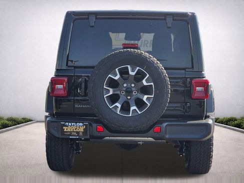 New 2026 Jeep Wrangler Unlimited Sahara AWD/4WD image 6