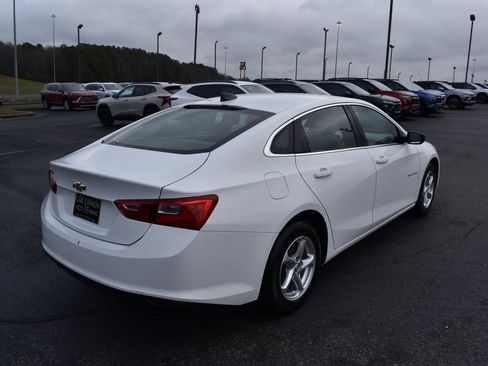 Used 2017 Chevrolet Malibu LS image 3