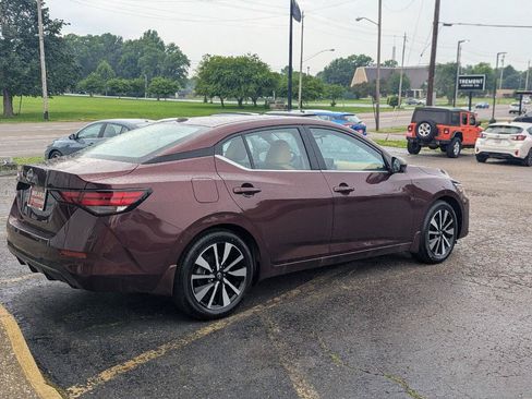 Used 2025 Nissan Sentra SV w/ SV Premium Package FWD image 8