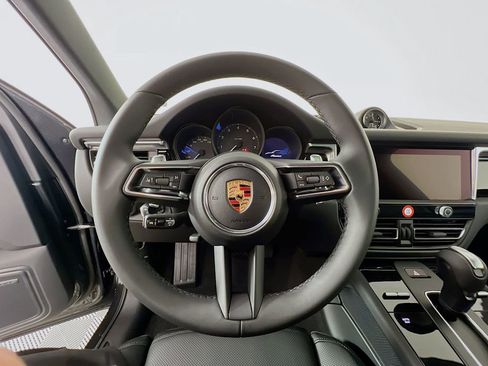New 2026 Porsche Macan image 12