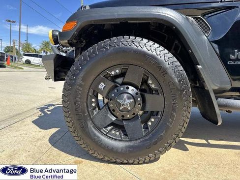 Used 2021 Jeep Gladiator Sport w/ Trailer Tow Package AWD/4WD image 6