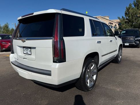 Used 2016 Cadillac Escalade Premium image 3