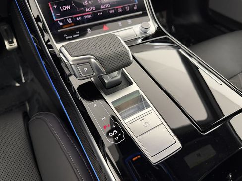 Used 2026 Audi S8 AWD/4WD image 35