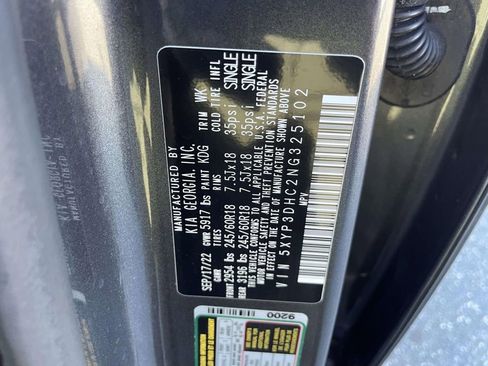 Used 2022 Kia Telluride EX image 10