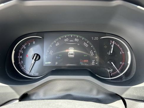 Used 2019 Toyota RAV4 Limited w/ Cold Weather Package FWD image 33