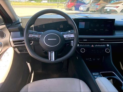 Used 2025 Hyundai Sonata SEL FWD image 6