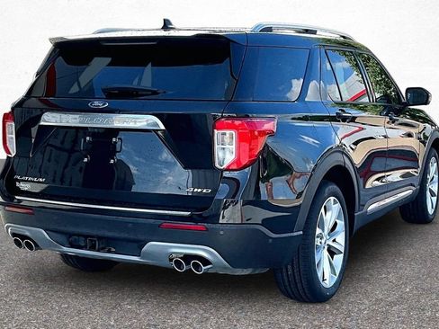 Used 2021 Ford Explorer Platinum w/ Equipment Group 601A AWD/4WD image 7