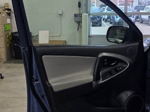 Used 2011 Toyota RAV4 Base image 11