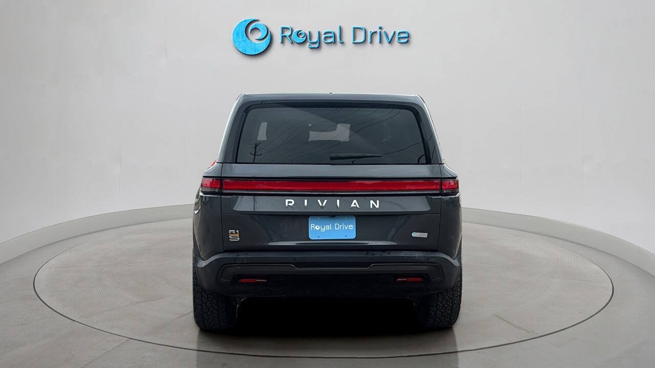 Used 2025 Rivian R1S Adventure Dual AWD/4WD image 4