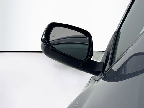 Certified 2025 Toyota Tacoma TRD Off-Road image 5