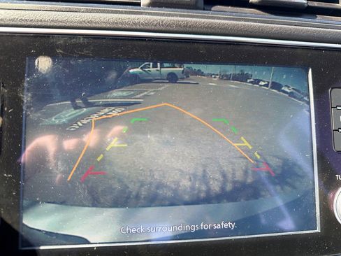 Used 2023 Nissan Leaf S image 55