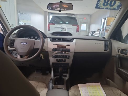 Used 2008 Ford Focus Sedan FWD image 12