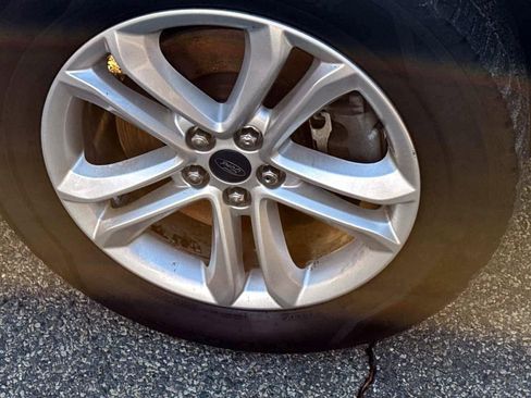 Used 2019 Ford Edge SEL w/ Equipment Group 201A image 7